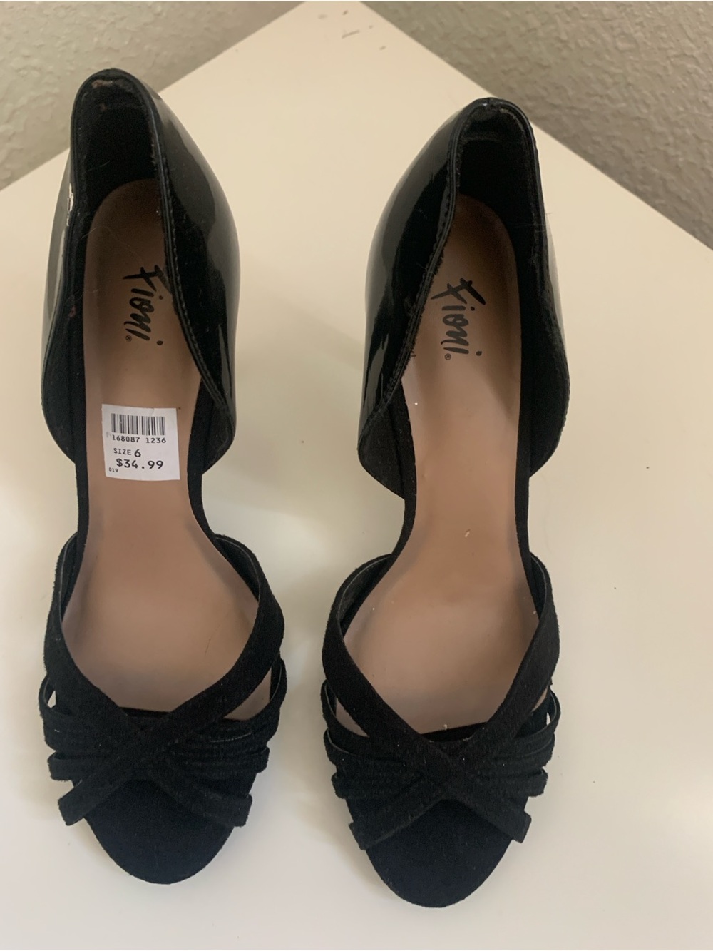 FIONI Black Women's Strappy Open-Toe Heels